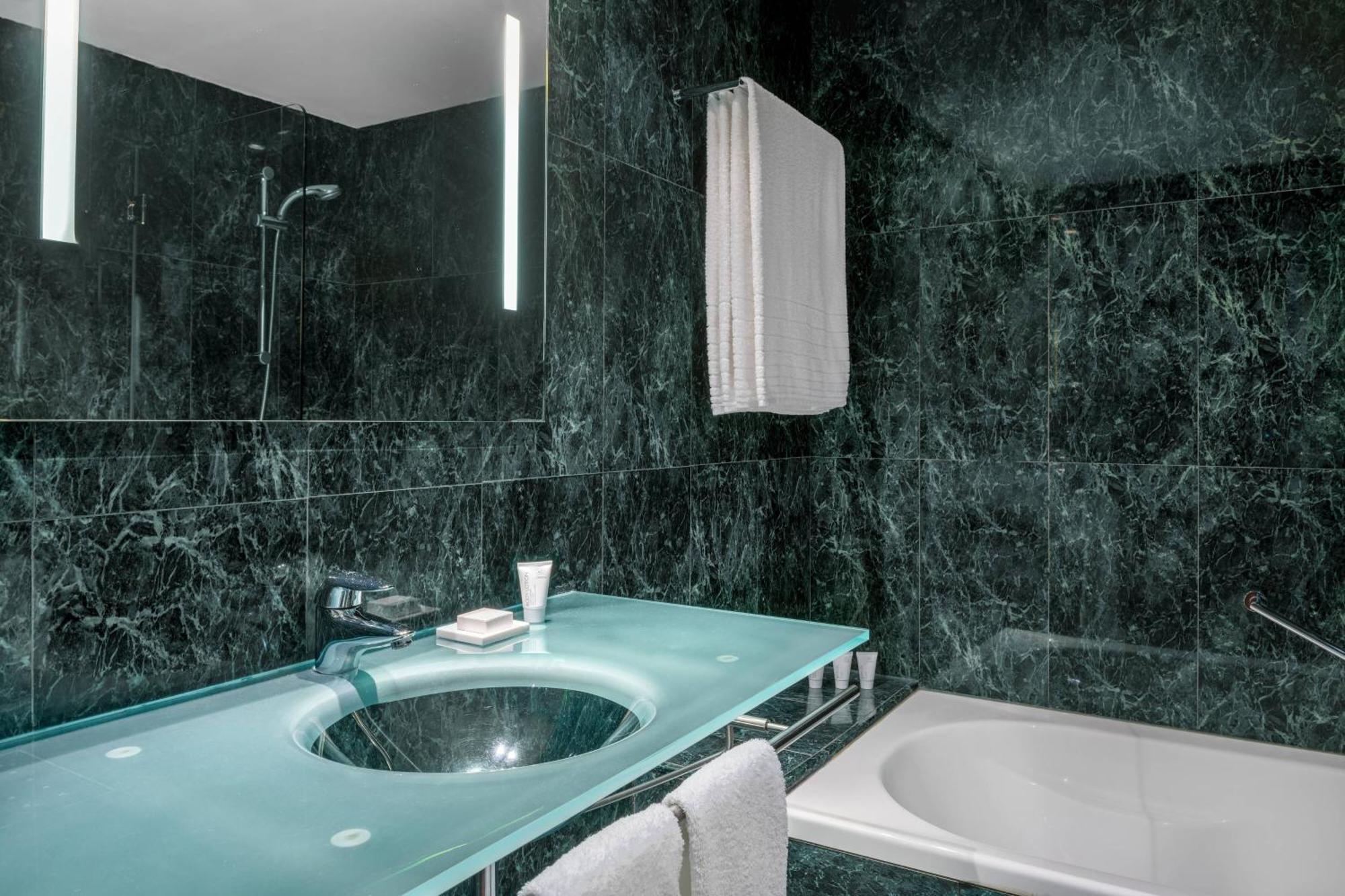 Ac Hotel Huelva By Marriott エクステリア 写真